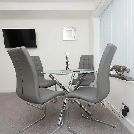 Beech House * Leeds (West Yorkshire)